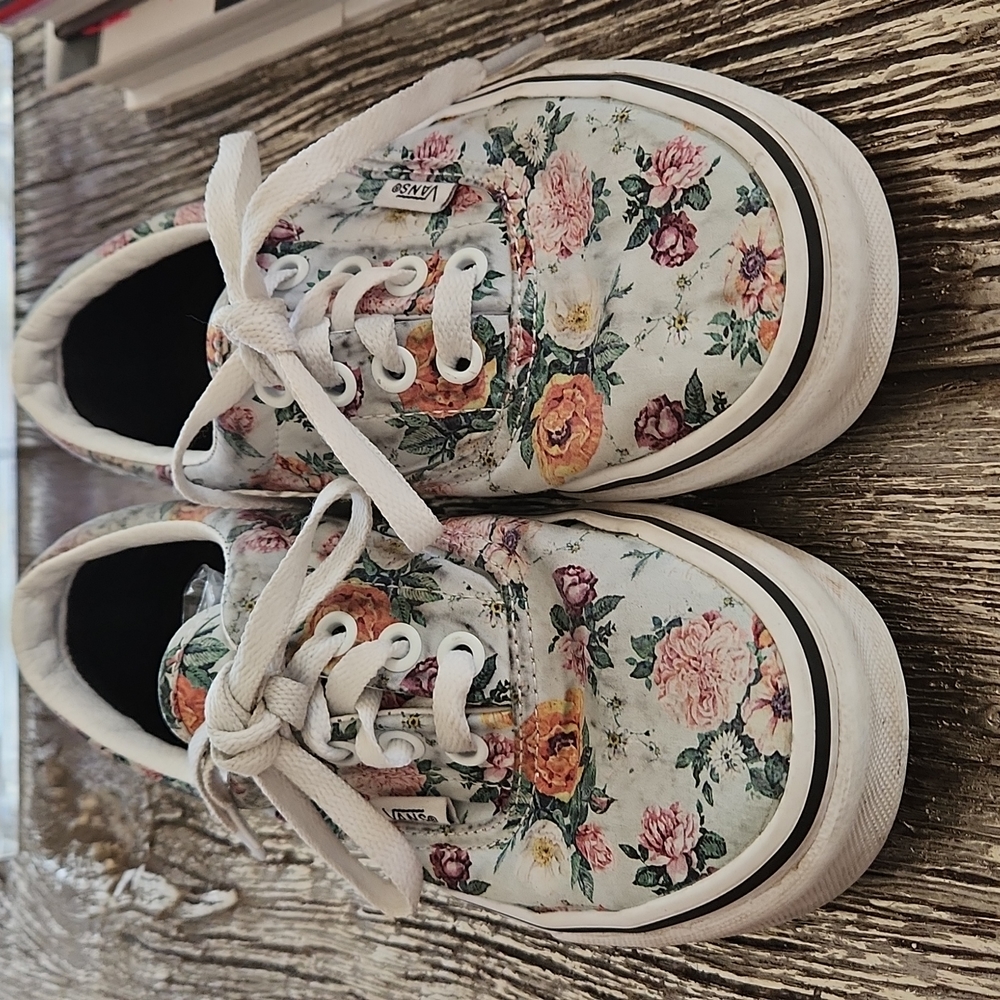 Vans - Picture 4 of 7